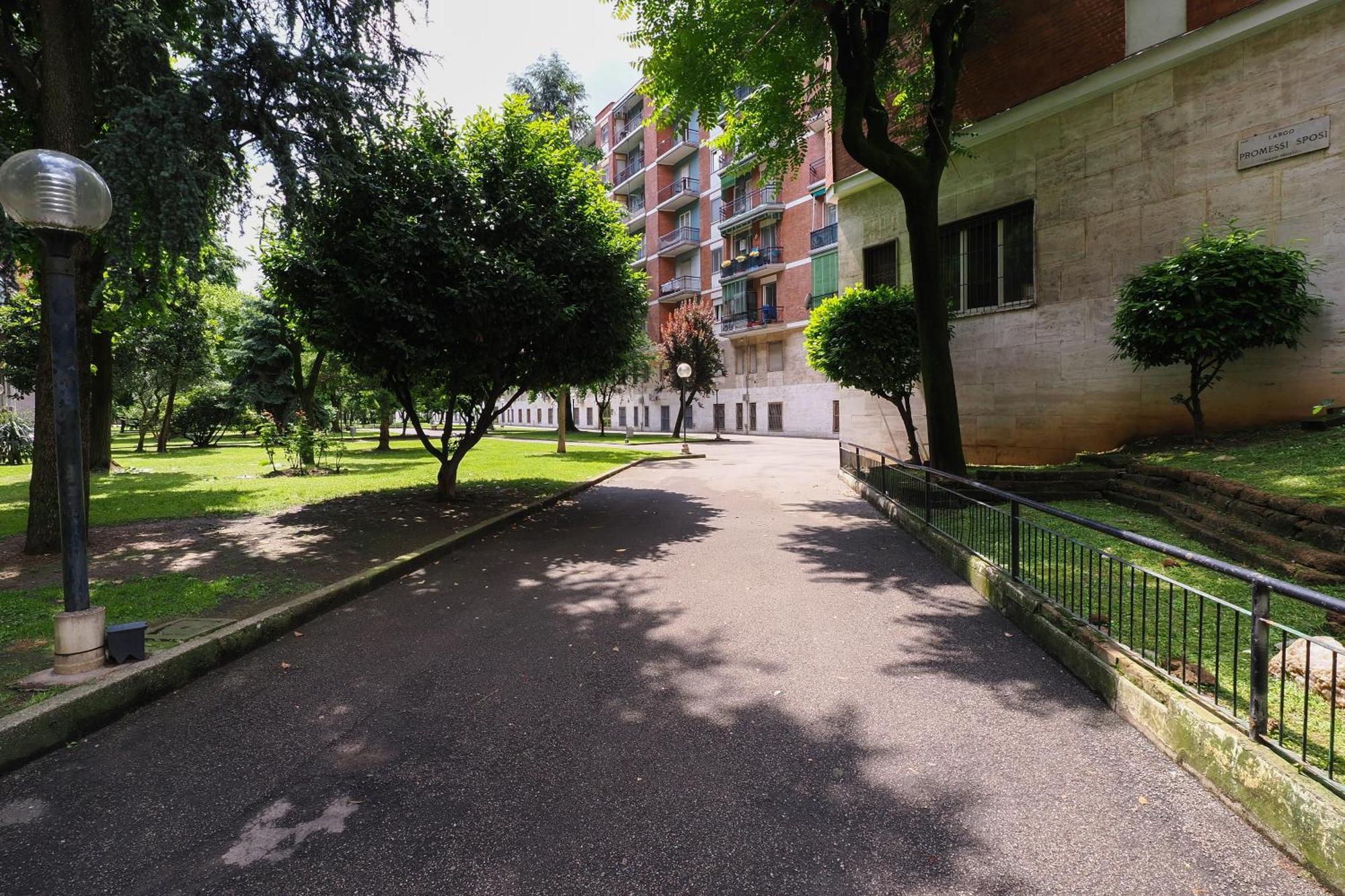Primopiano - Promessi Sposi Apartment Милано Екстериор снимка