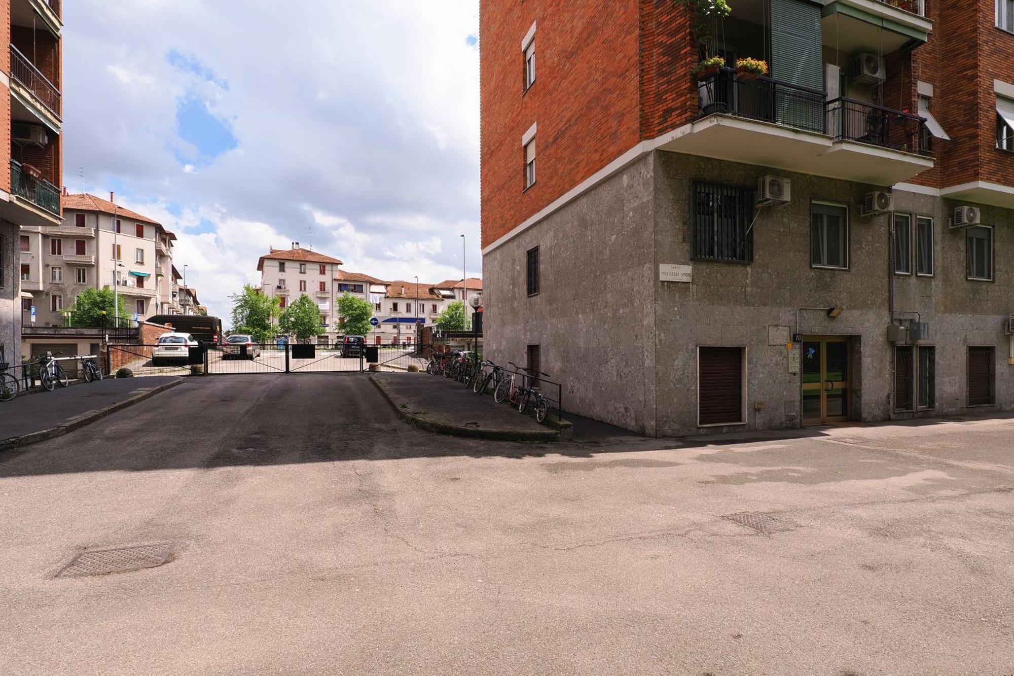 Primopiano - Promessi Sposi Apartment Милано Екстериор снимка