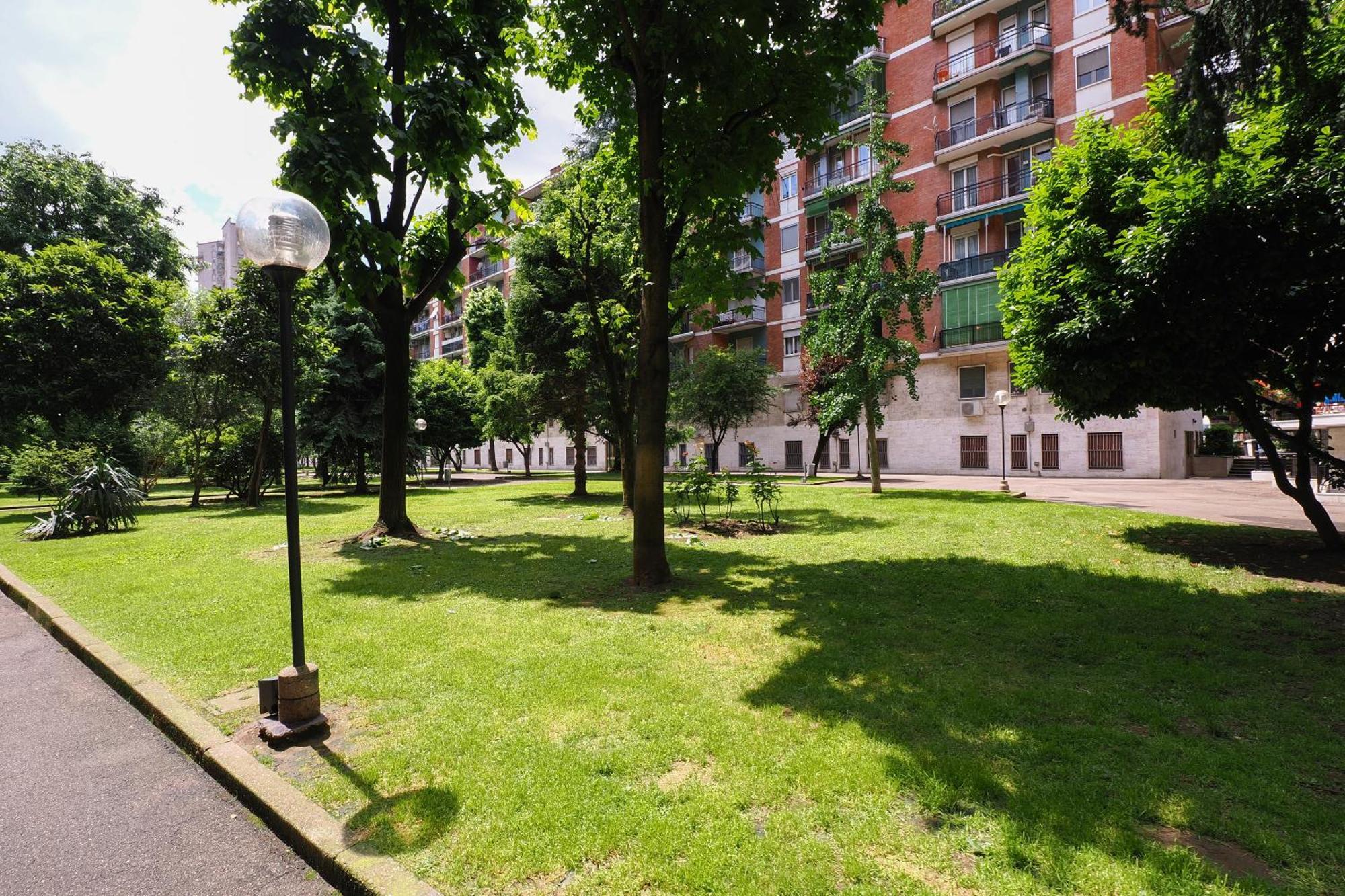 Primopiano - Promessi Sposi Apartment Милано Екстериор снимка